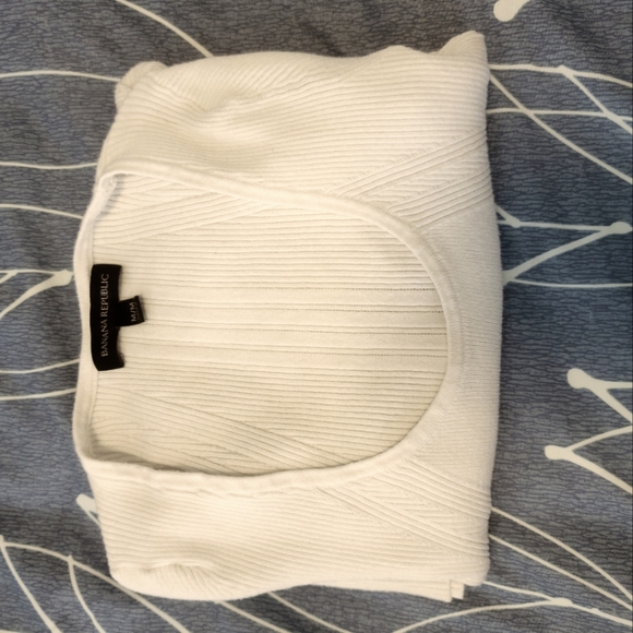 Banana Republic size medium l.s sweater - Picture 1 of 5